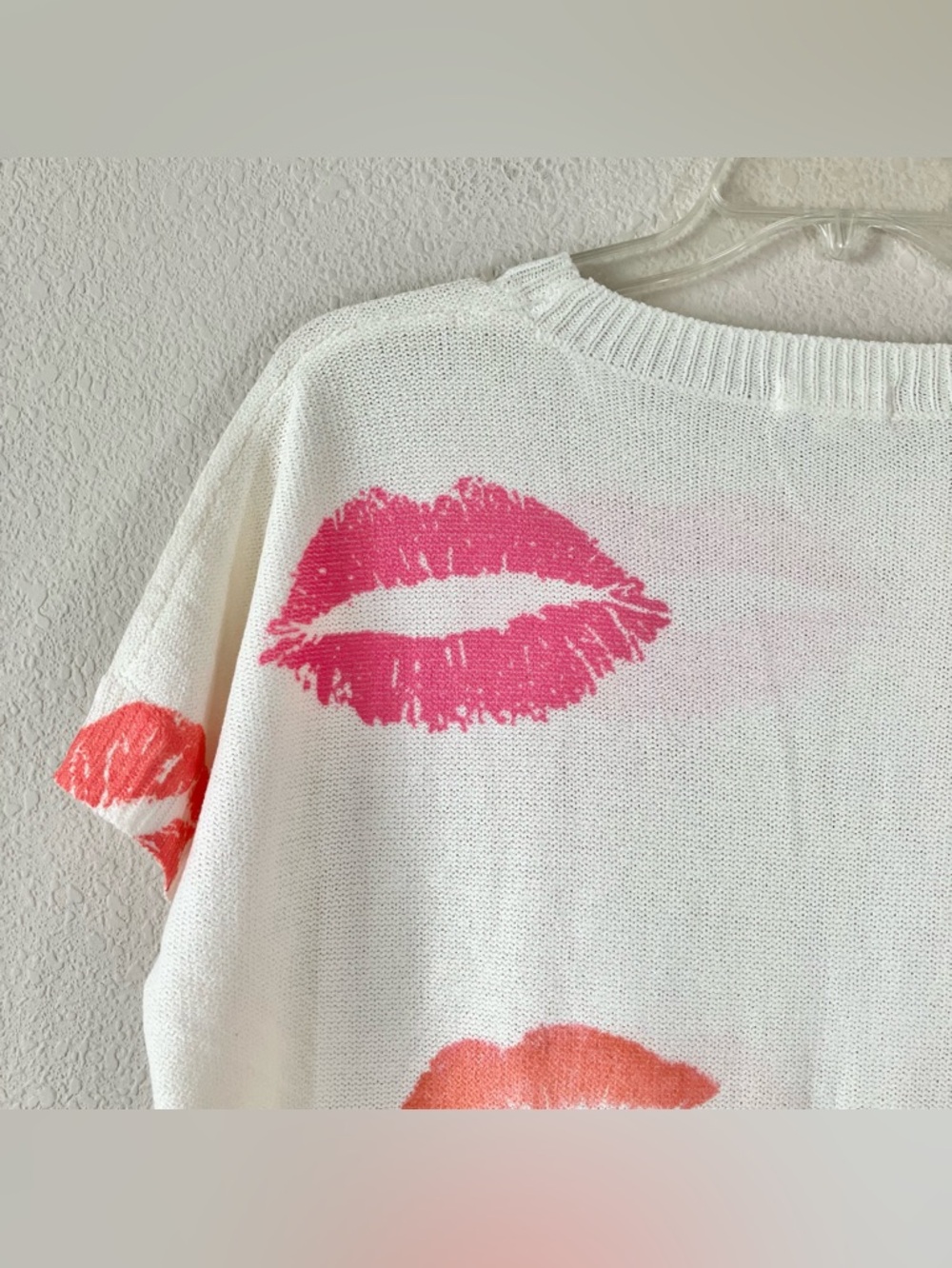 ENTRO Lip Print Lightweight Sweater L Novelty Kiss Graphic Quirky Chic Summer - Picture 7 of 9